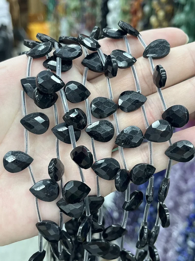 Schwarzer Tropfen - MossCrystal