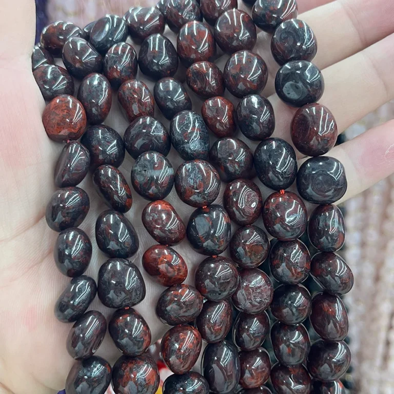 Roter Cabochon - MossCrystal