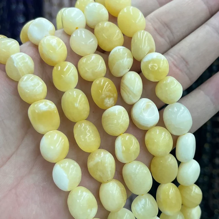 Gelber Cabochon - MossCrystal