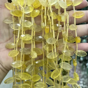 Gelber Cabochon - MossCrystal