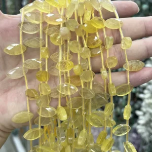 Gelber Cabochon - MossCrystal