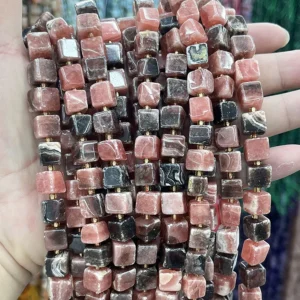 Roter Cabochon - MossCrystal