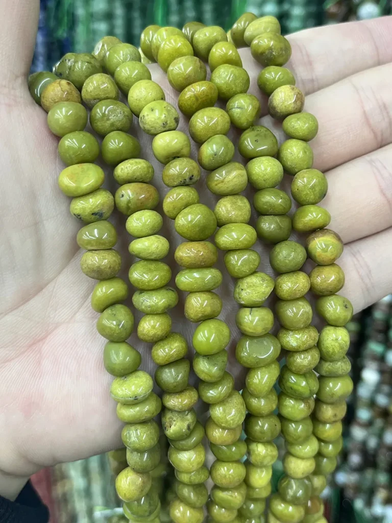 Green Lose Perlen - MossCrystal