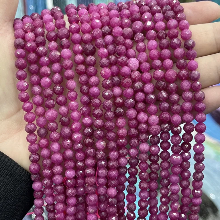 Ruby 6mm - MossCrystal