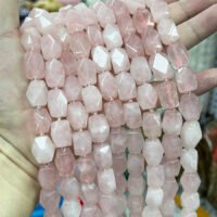 Milchquarz Freiform 10-15mm - MossCrystal