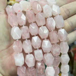Milchquarz Freiform 10-15mm | Moss Crystal - MossCrystal