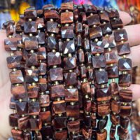 Schneeflocken-Obsidian Würfel 8mm - MossCrystal