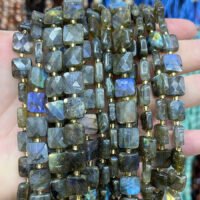 Amazonit Quadratisch Facettiert 10mm - MossCrystal