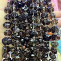 Grüner Erdbeerquarz Freiform 10-15mm - MossCrystal